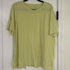 AE distressed tshirt